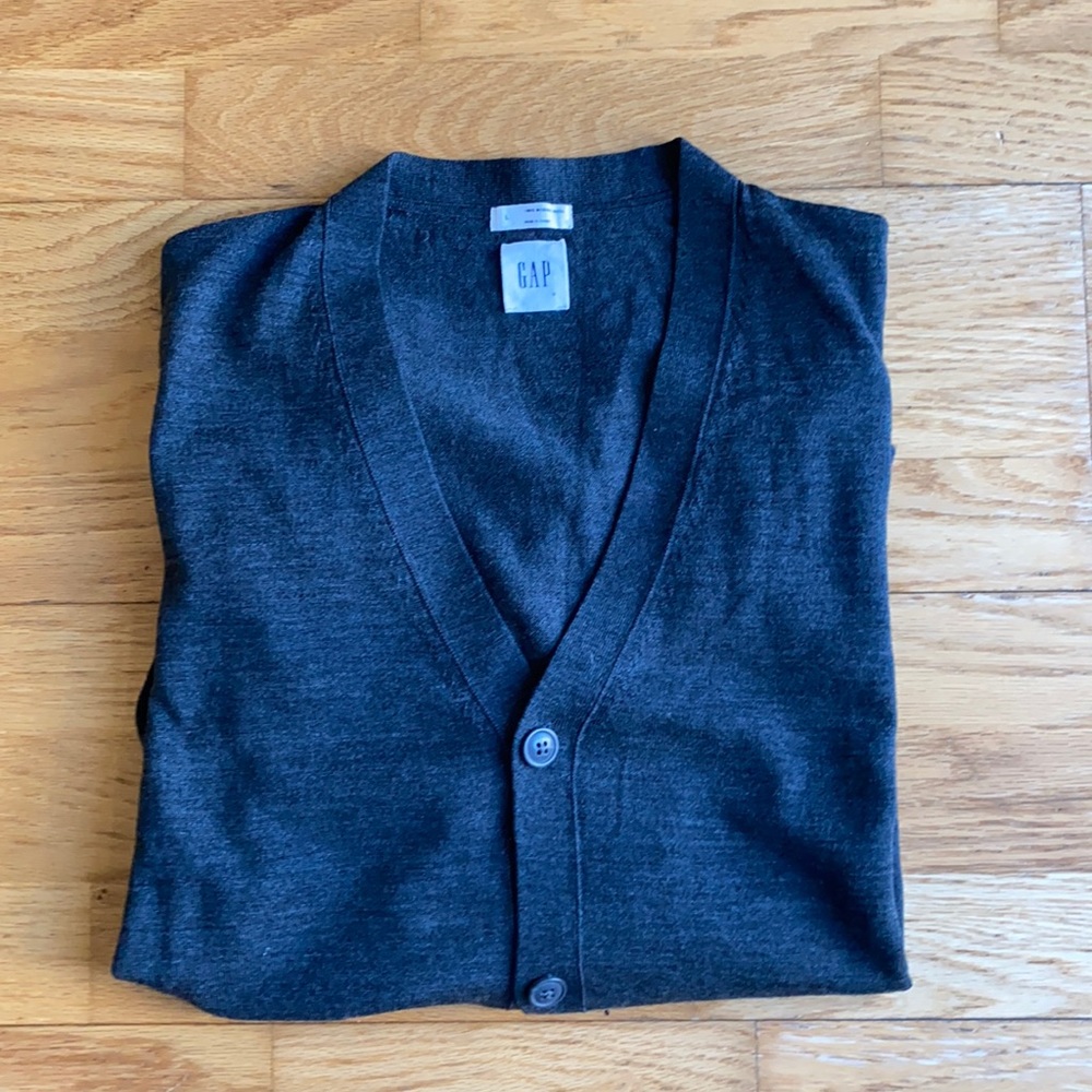NWOT men’s grey wool cardigan.